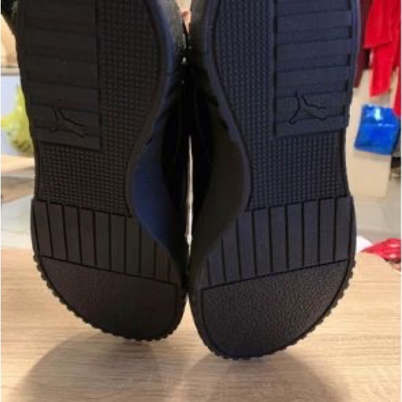 Puma sneaker s for sale - Picture 8 of 9